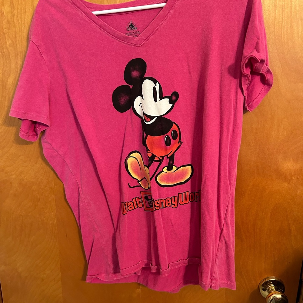 Mickey Mouse T shirt xl